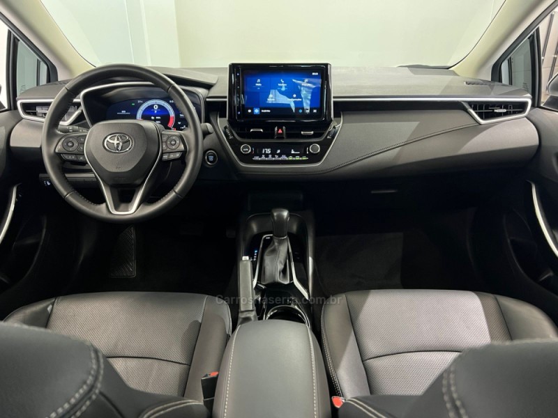 COROLLA 2.0 XEI 16V FLEX 4P AUTOMÁTICO - 2024 - FLORES DA CUNHA
