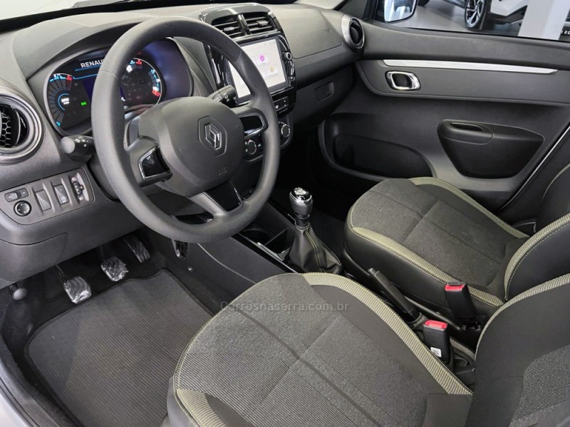 KWID 1.0 12V OUTSIDER FLEX 4P MANUAL - 2025 - FLORES DA CUNHA