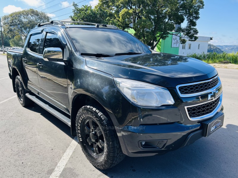S10 2.4 LT 4X2 CD 8V FLEX 4P MANUAL - 2013 - BENTO GONçALVES