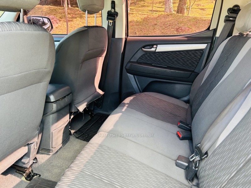 S10 2.4 LT 4X2 CD 8V FLEX 4P MANUAL - 2013 - BENTO GONçALVES