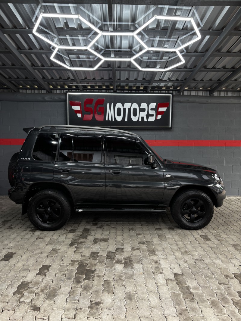 PAJERO TR4 2.0 4X4 16V 131CV GASOLINA 4P AUTOMÁTICO - 2008 - HARMONIA