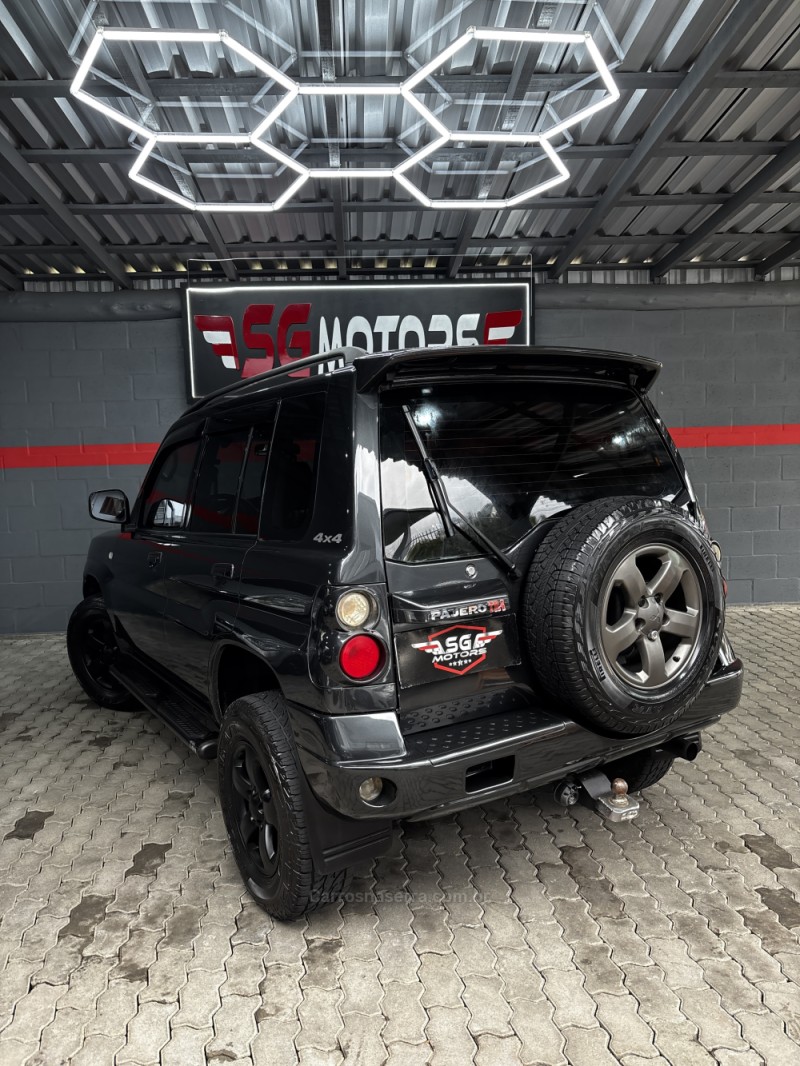 PAJERO TR4 2.0 4X4 16V 131CV GASOLINA 4P AUTOMÁTICO - 2008 - HARMONIA