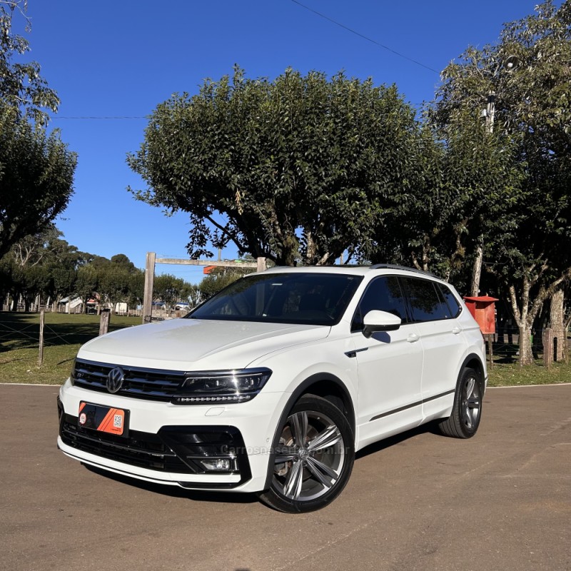 tiguan 2.0 allspace r line 350 tsi 4x4 gasolina 4p 2021 vacaria