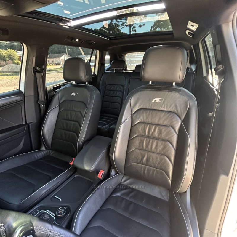 TIGUAN 2.0 ALLSPACE R-LINE 350 TSI 4X4 GASOLINA 4P - 2021 - VACARIA