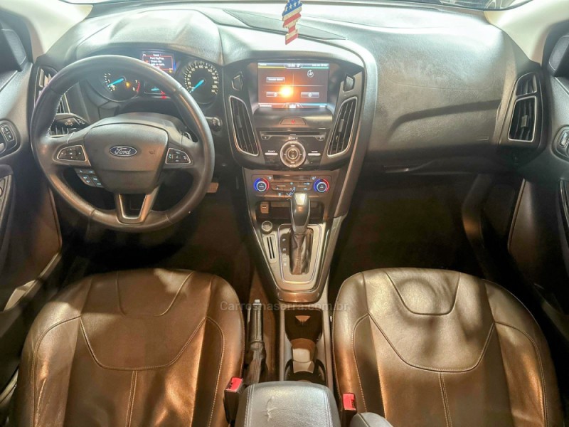 FOCUS 2.0 TITANIUM PLUS 16V FLEX 4P AUTOMÁTICO - 2016 - TRêS COROAS