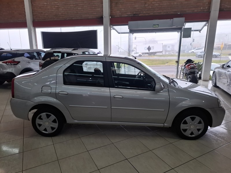 LOGAN 1.0 EXPRESSION 16V FLEX 4P MANUAL - 2010 - FARROUPILHA