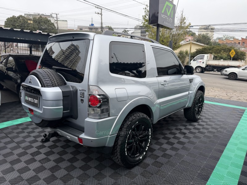 PAJERO FULL 3.8 4X4 V6 24V GASOLINA 2P AUTOMÁTICO - 2014 - CAXIAS DO SUL