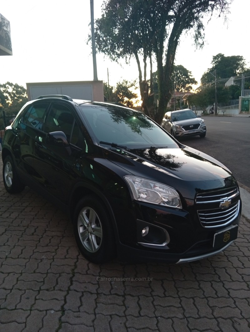 TRACKER 1.8 MPFI LT 4X2 16V FLEX 4P AUTOMÁTICO - 2016 - PASSO FUNDO