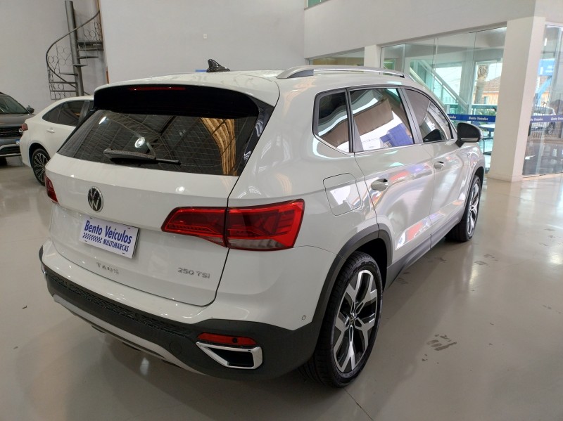 TAOS 1.4 16V HIGHLINE TSI FLEX 4P AUTOMÁTICO - 2024 - BENTO GONçALVES