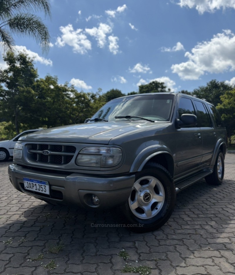 EXPLORER 5.0 LIMITED 4X4 V8 GASOLINA 4P AUTOMÁTICO - 2001 - GARIBALDI