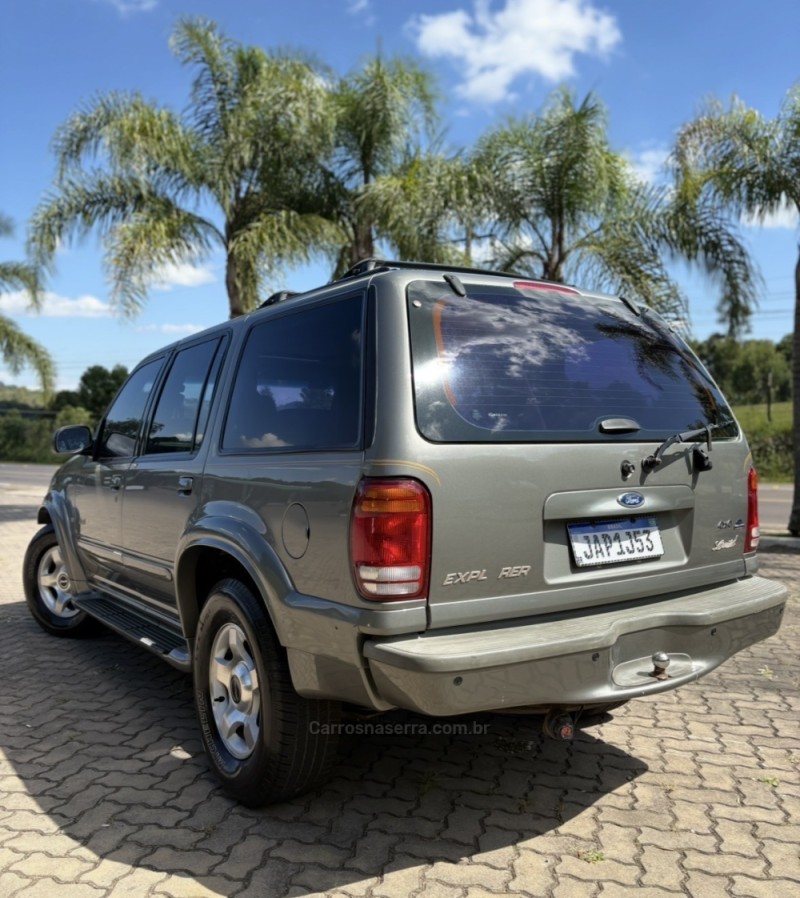 EXPLORER 5.0 LIMITED 4X4 V8 GASOLINA 4P AUTOMÁTICO - 2001 - GARIBALDI