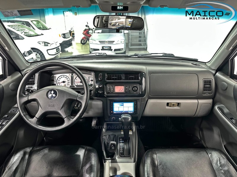 PAJERO 3.5 HPE 4X4 V6 24V FLEX 4P AUTOMÁTICO - 2011 - NOVO HAMBURGO