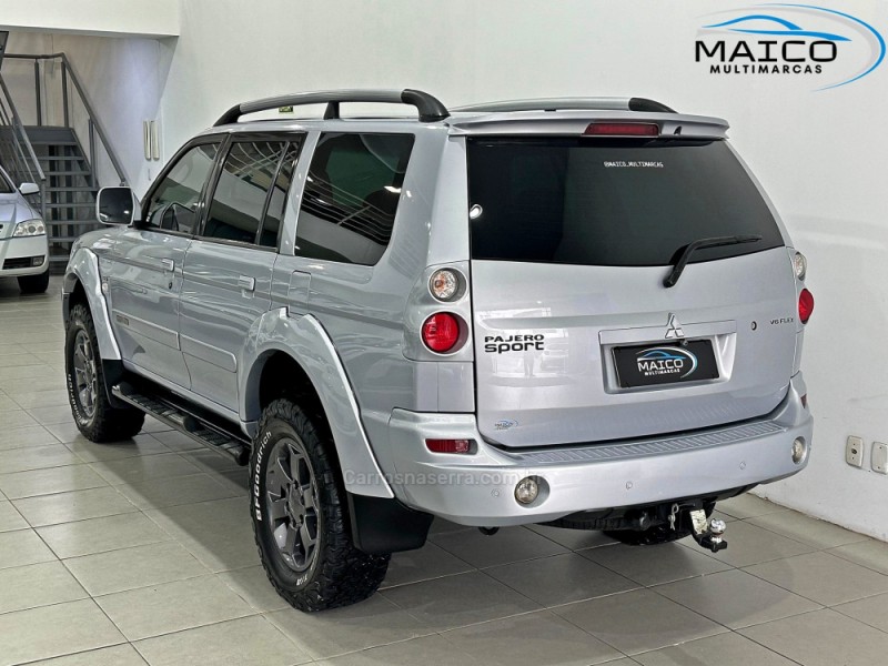 PAJERO 3.5 HPE 4X4 V6 24V FLEX 4P AUTOMÁTICO - 2011 - NOVO HAMBURGO