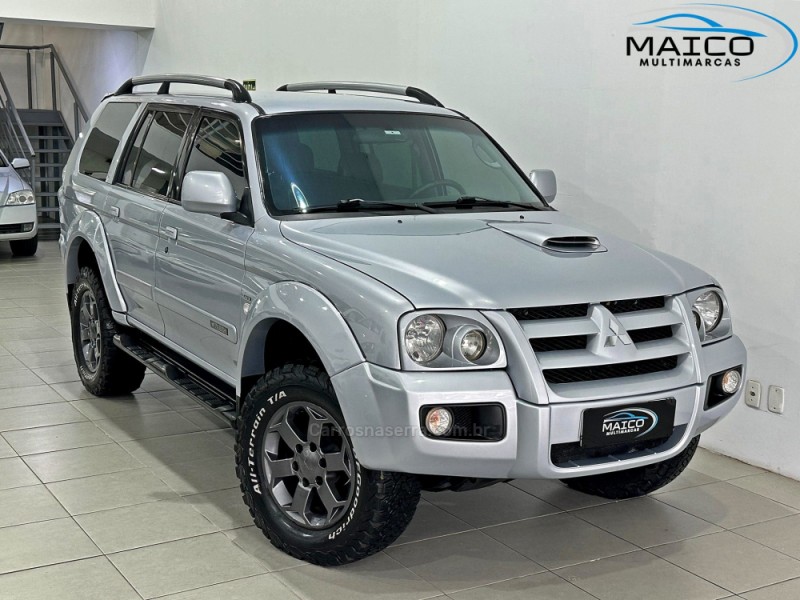 pajero 3.5 hpe 4x4 v6 24v flex 4p automatico 2011 novo hamburgo