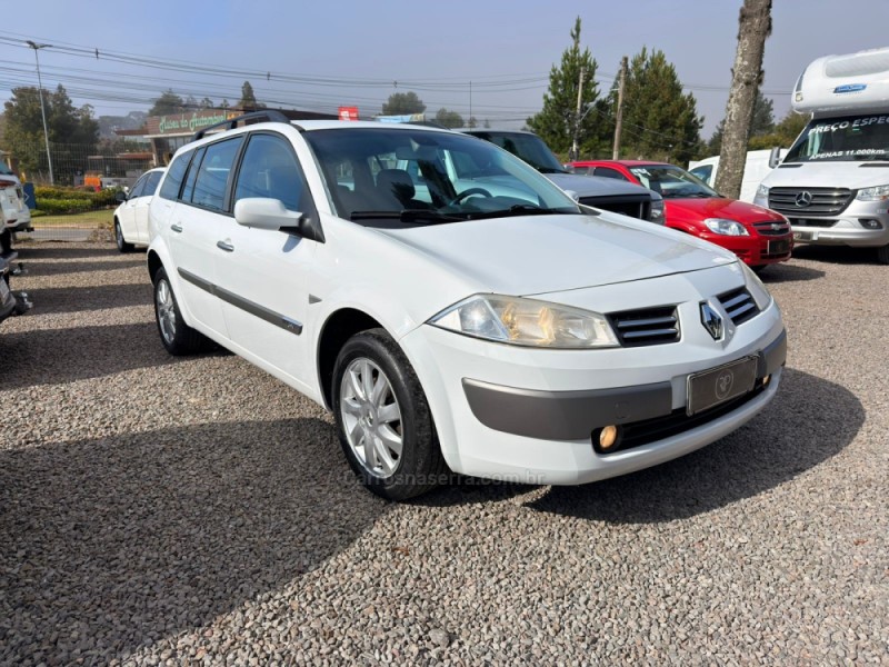 MÉGANE 1.6 DYNAMIQUE GRAND TOUR 16V FLEX 4P MANUAL - 2013 - CANELA