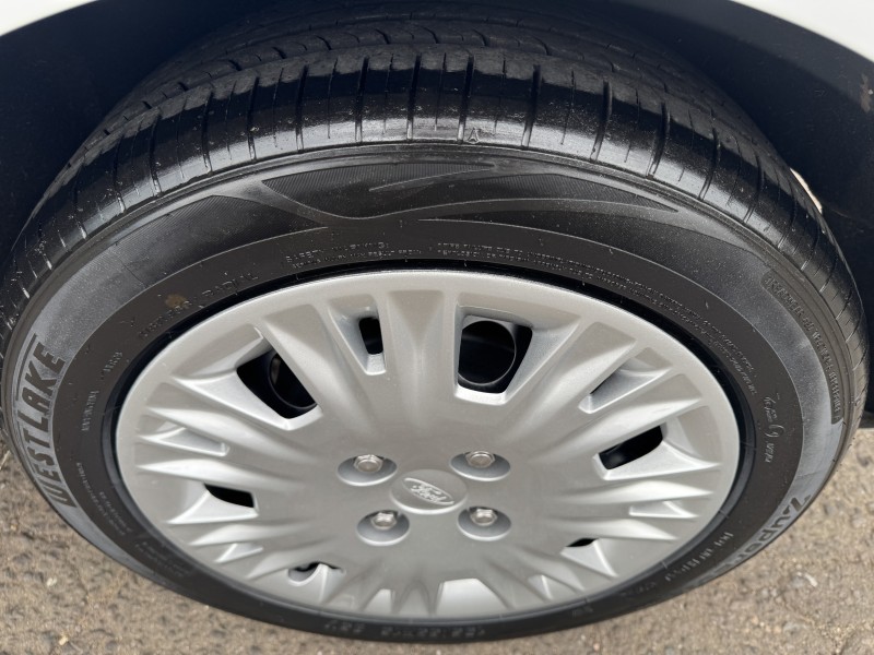 FIESTA 1.6 SE HATCH PLUS 16V FLEX 4P MANUAL - 2018 - DOIS IRMãOS