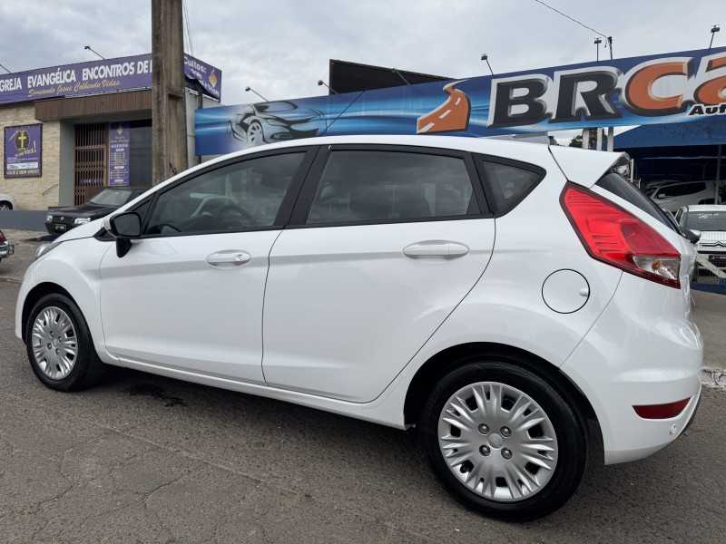 FIESTA 1.6 SE HATCH PLUS 16V FLEX 4P MANUAL - 2018 - DOIS IRMãOS