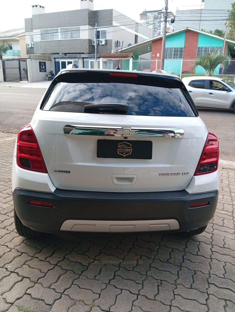 TRACKER 1.8 MPFI LTZ 4X2 16V FLEX 4P AUTOMÁTICO - 2014 - PASSO FUNDO