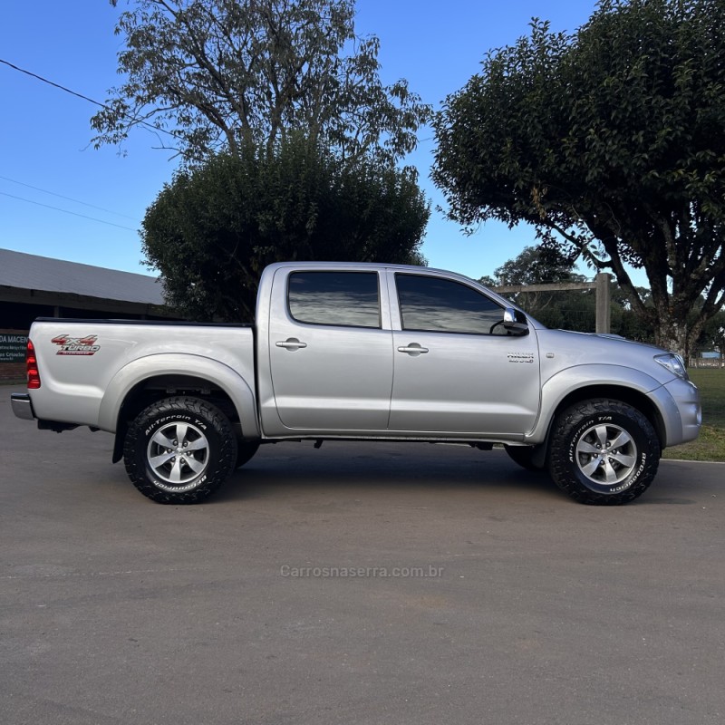 HILUX 3.0 SRV 4X4 CD 16V TURBO INTERCOOLER DIESEL 4P AUTOMÁTICO - 2010 - VACARIA