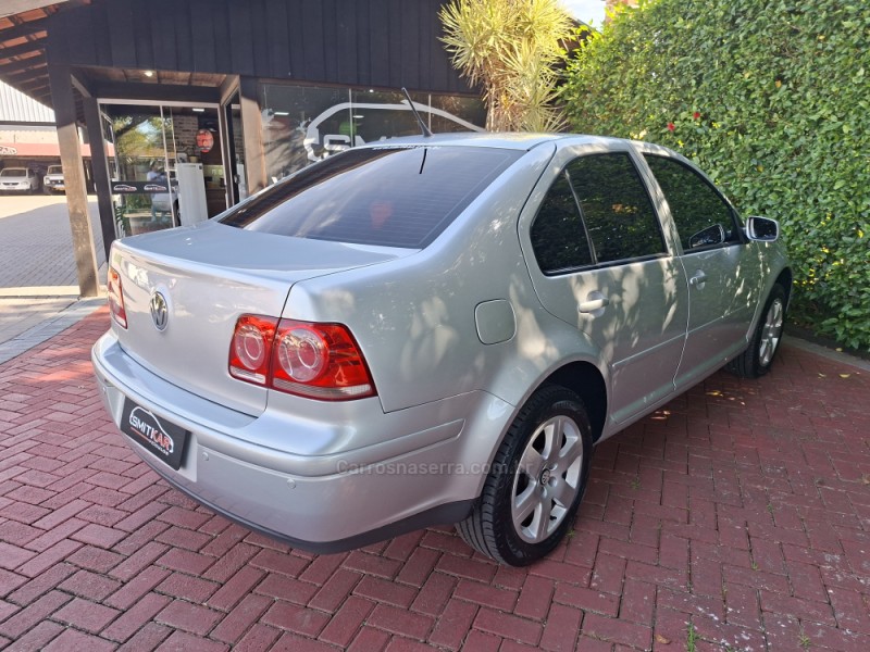 BORA 2.0 MI COMFORTLINE 8V 4P MANUAL - 2010 - ROLANTE
