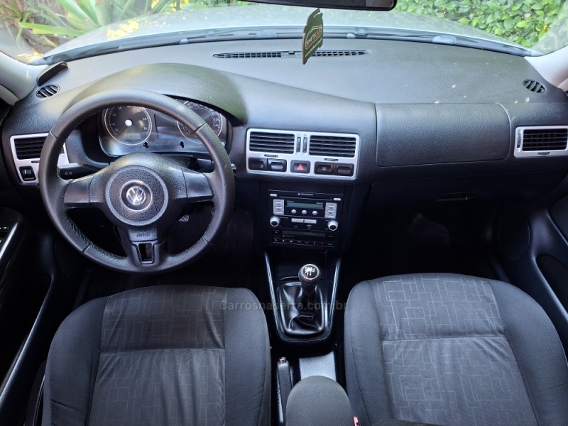 BORA 2.0 MI COMFORTLINE 8V 4P MANUAL - 2010 - ROLANTE