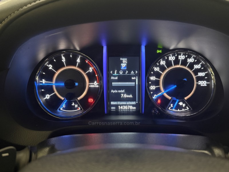 HILUX SW4 2.8 SRX 4X4 7 LUGARES 16V TURBO INTERCOOLER DIESEL 4P AUTOMÁTICO - 2016 - CAXIAS DO SUL