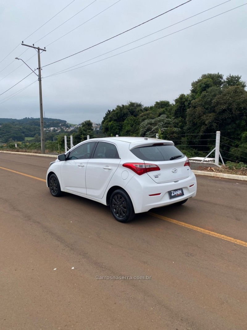 HB20 1.0 UNIQUE 12V FLEX 4P MANUAL - 2013 - SANANDUVA