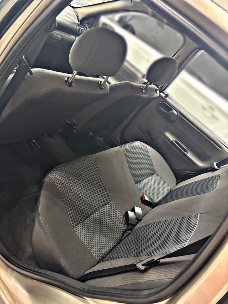 CLASSIC 1.0 VHC LS 8V FLEX 4P MANUAL - 2013 - NOVA PRATA