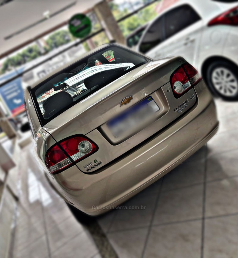 CLASSIC 1.0 VHC LS 8V FLEX 4P MANUAL - 2013 - NOVA PRATA