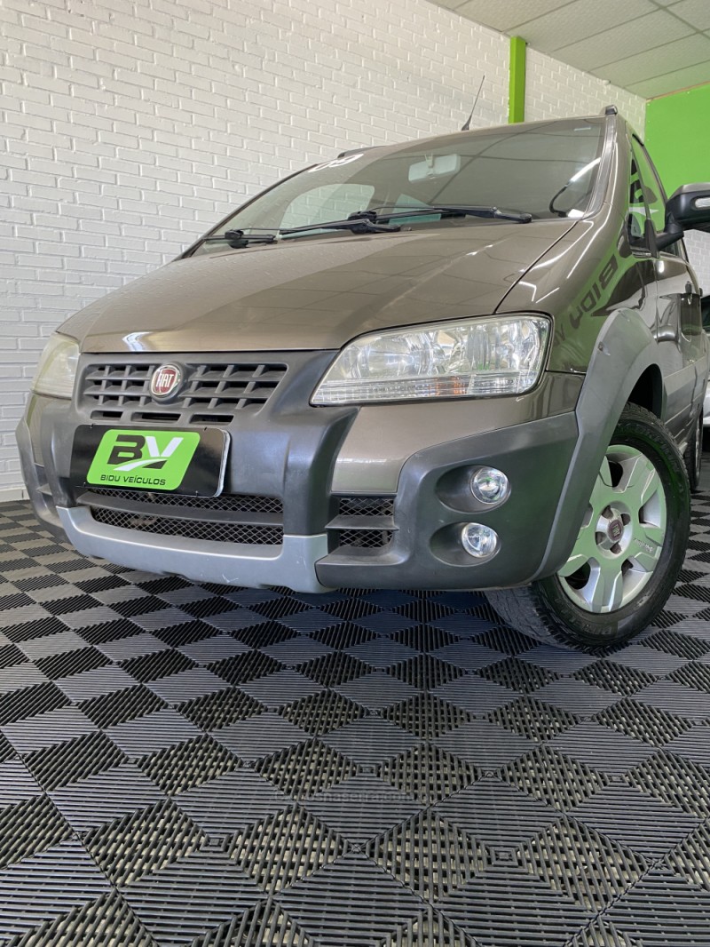 IDEA 1.8 MPI ADVENTURE 8V FLEX 4P MANUAL - 2009 - VACARIA