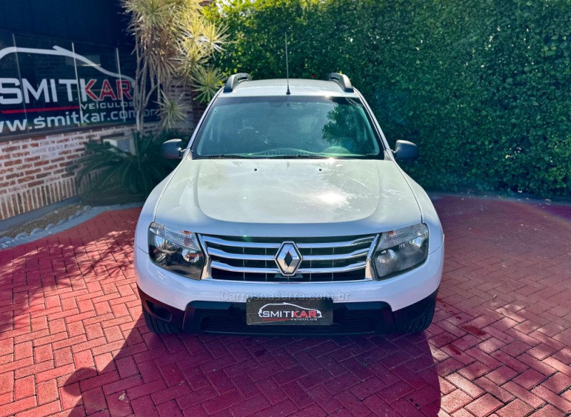DUSTER 1.6 EXPRESSION 4X2 16V FLEX 4P MANUAL - 2015 - ROLANTE