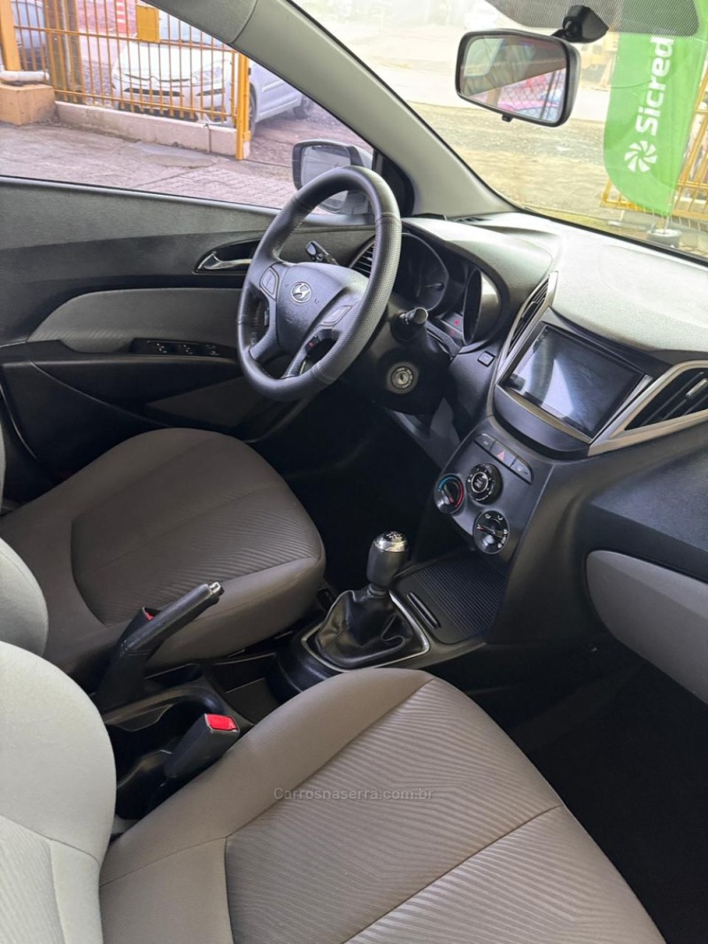 HB20S 1.6 COMFORT PLUS 16V FLEX 4P MANUAL - 2015 - CAXIAS DO SUL