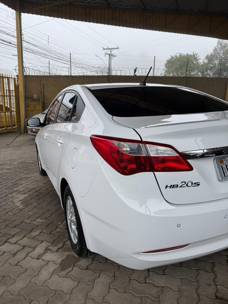 HB20S 1.6 COMFORT PLUS 16V FLEX 4P MANUAL - 2015 - CAXIAS DO SUL