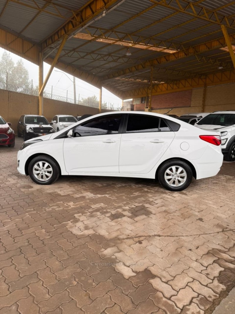 HB20S 1.6 COMFORT PLUS 16V FLEX 4P MANUAL - 2015 - CAXIAS DO SUL