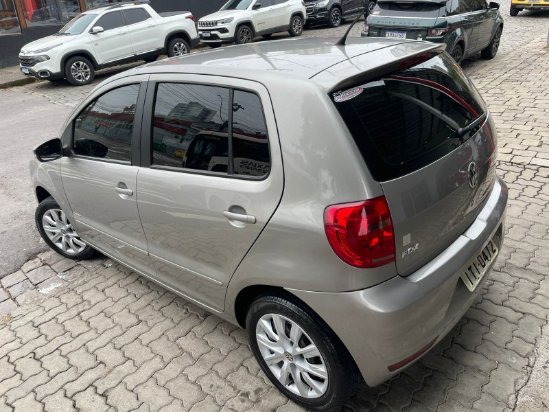 FOX 1.0 MI TRENDLINE 8V FLEX 4P MANUAL - 2013 - CAXIAS DO SUL