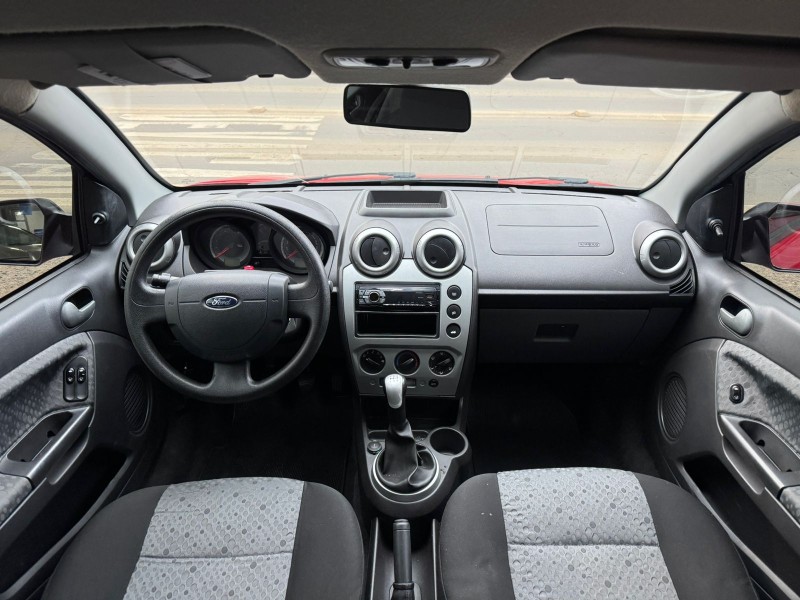 FIESTA 1.6 MPI 8V GASOLINA 4P MANUAL - 2013 - VACARIA