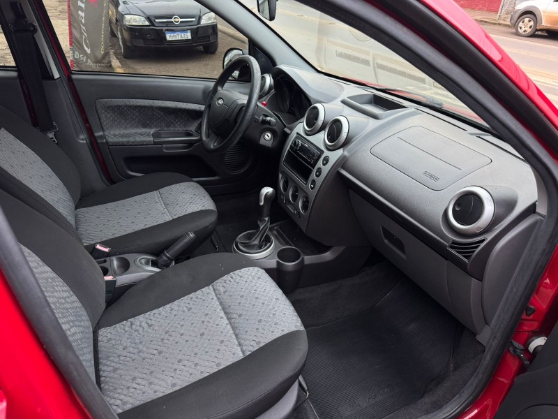 FIESTA 1.6 MPI 8V GASOLINA 4P MANUAL - 2013 - VACARIA
