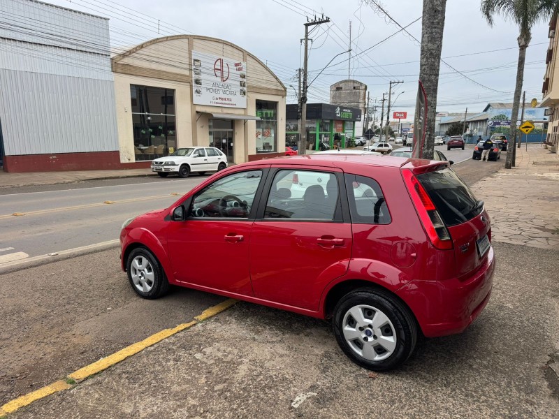 FIESTA 1.6 MPI 8V GASOLINA 4P MANUAL - 2013 - VACARIA