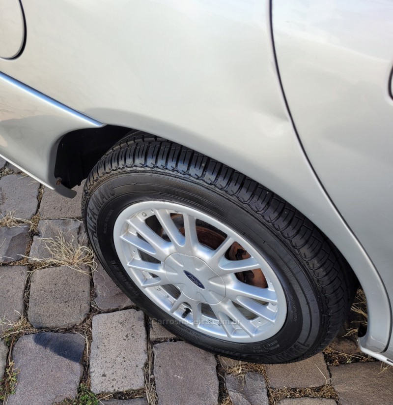 MONDEO  - 2000 - VERANóPOLIS