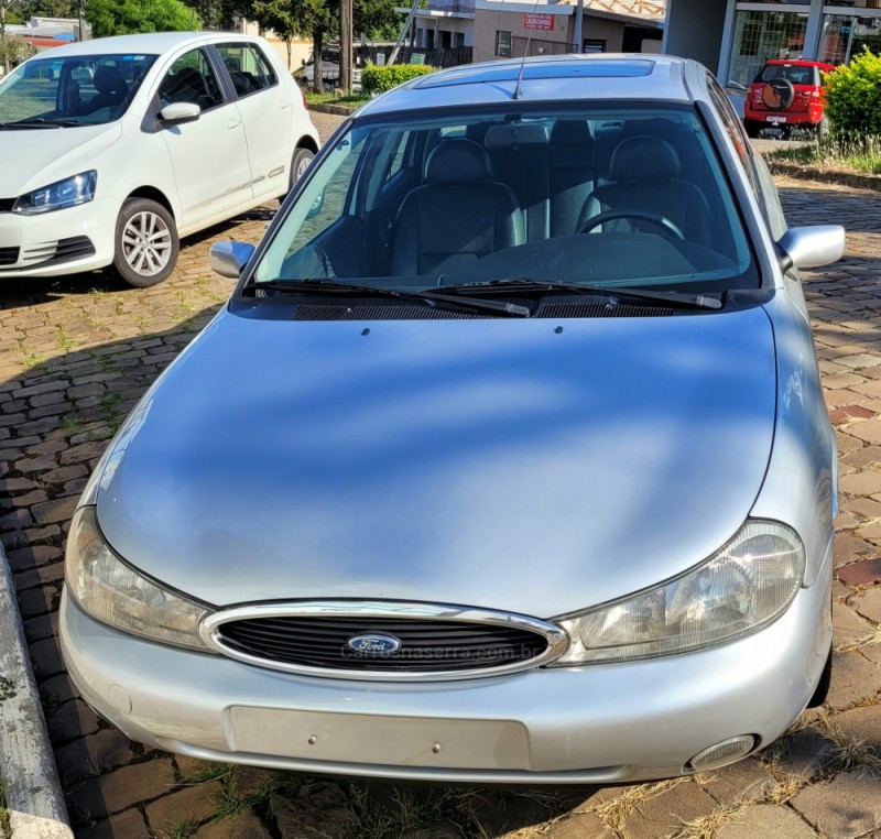 MONDEO  - 2000 - VERANóPOLIS
