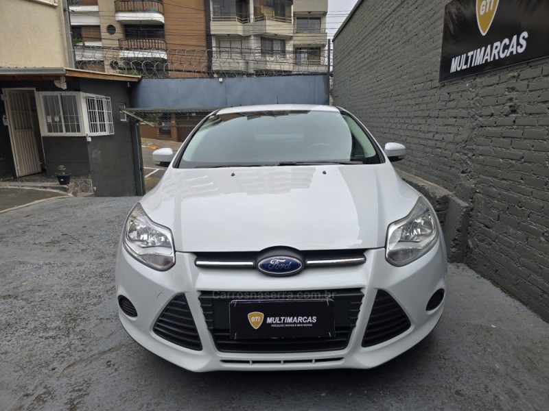 FOCUS 1.6 SE HATCH 16V FLEX 4P AUTOMÁTICO - 2014 - CAXIAS DO SUL