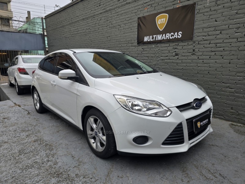focus 1.6 se hatch 16v flex 4p automatico 2014 caxias do sul