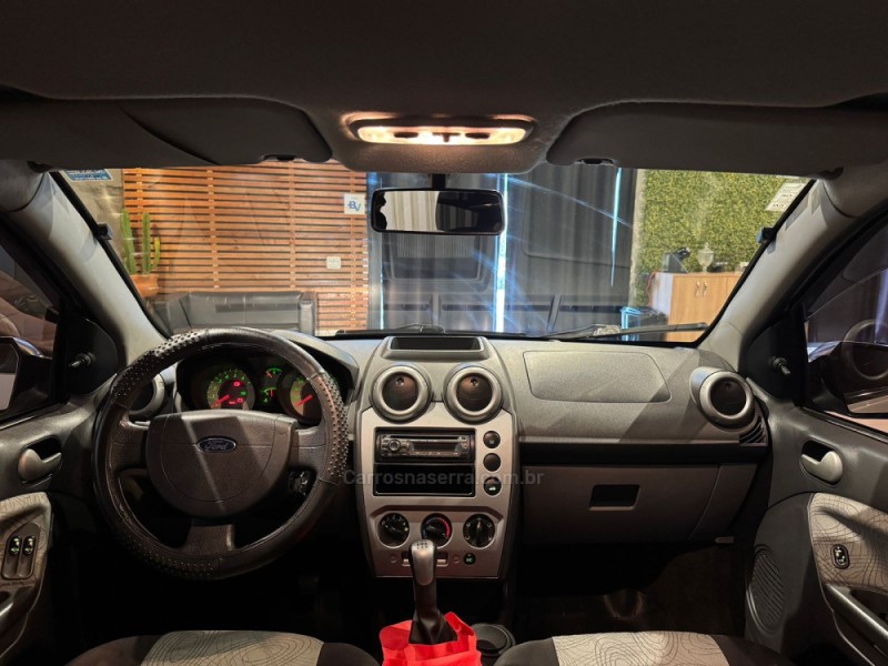 FIESTA 1.6 MPI SEDAN 8V FLEX 4P MANUAL - 2009 - FARROUPILHA