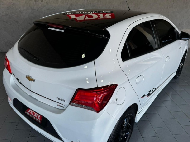 ONIX 1.4 MPFI EFFECT 8V FLEX 4P MANUAL - 2017 - CAXIAS DO SUL