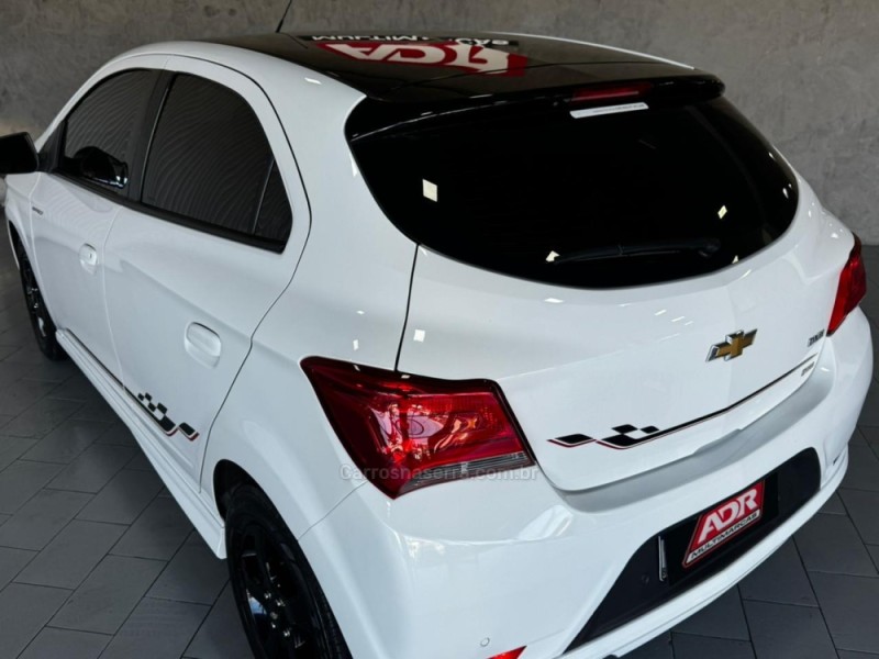 ONIX 1.4 MPFI EFFECT 8V FLEX 4P MANUAL - 2017 - CAXIAS DO SUL