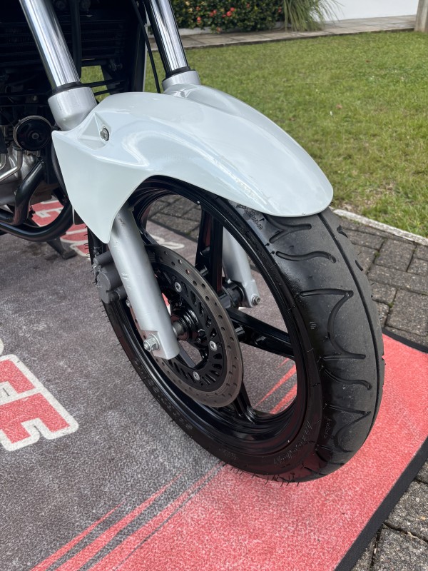 CB 300R  - 2014 - FELIZ