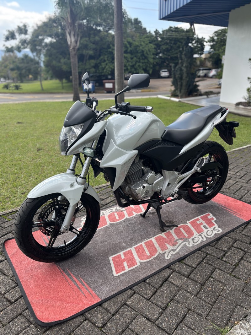 CB 300R  - 2014 - FELIZ