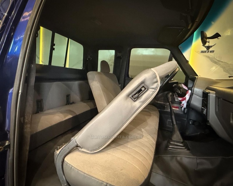 F-1000 3.9 SUPER CE 8V DIESEL 2P MANUAL - 1994 - GARIBALDI