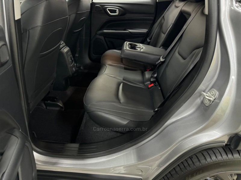 COMPASS 1.3 LONGITUDE DARK T270 16V TURBO 4X2 FLEX 4P AUTOMÁTICO - 2024 - CAXIAS DO SUL