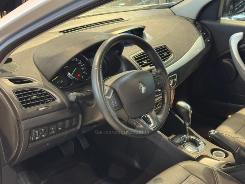 FLUENCE 2.0 DYNAMIQUE 16V FLEX 4P AUTOMÁTICO - 2014 - CAXIAS DO SUL